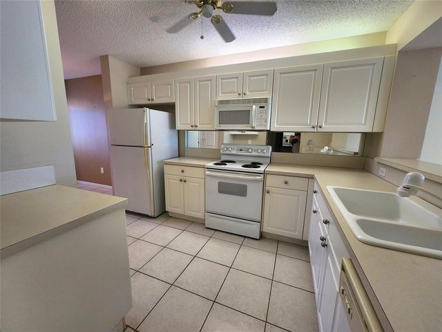 7763 Southampton Terrace 314, Tamarac, FL 33321
