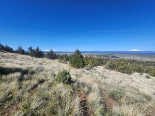 2100 SW Mintken Lane, Culver, OR 97734