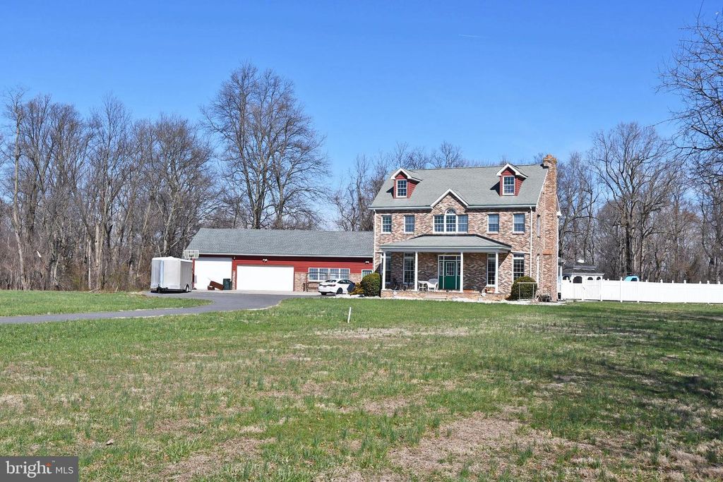 Image 11 of property listing at 721 KNIGHT ISLAND RD, Earleville, MD 21919