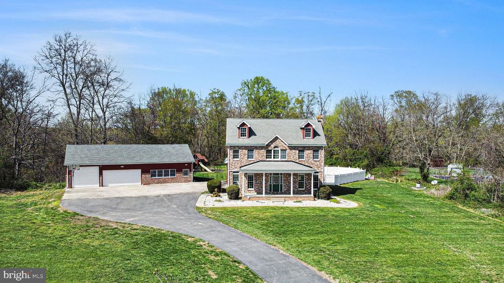 Image 14 of property listing at 721 KNIGHT ISLAND RD, Earleville, MD 21919