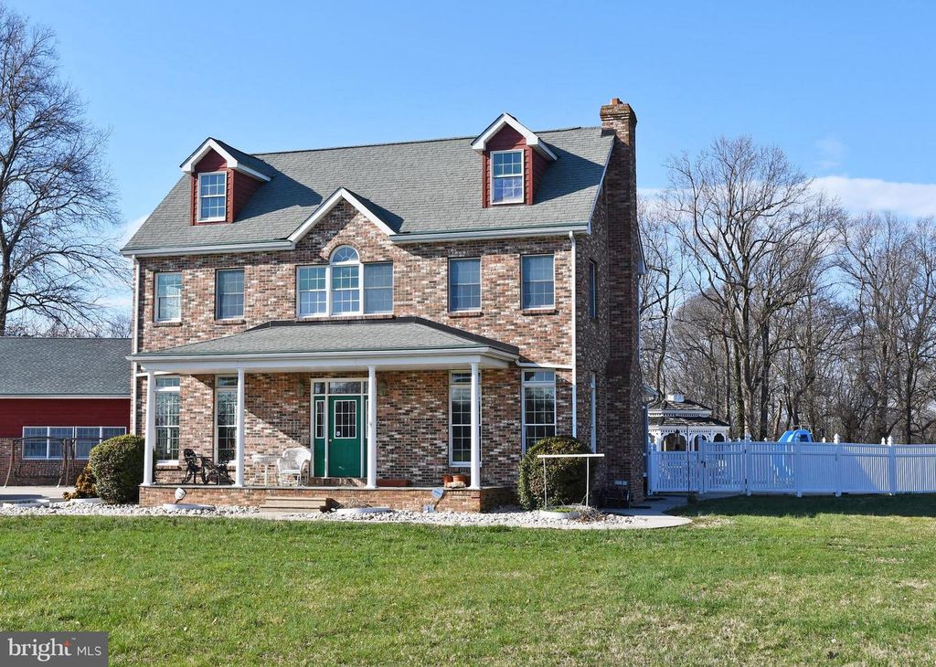 Image 2 of property listing at 721 KNIGHT ISLAND RD, Earleville, MD 21919