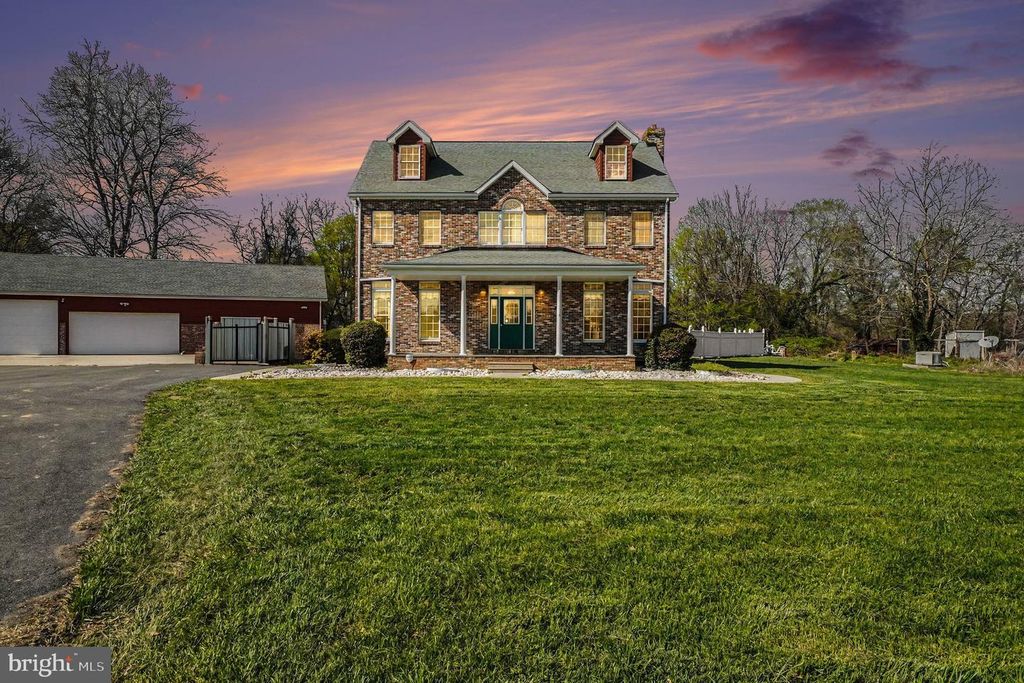 Image 3 of property listing at 721 KNIGHT ISLAND RD, Earleville, MD 21919