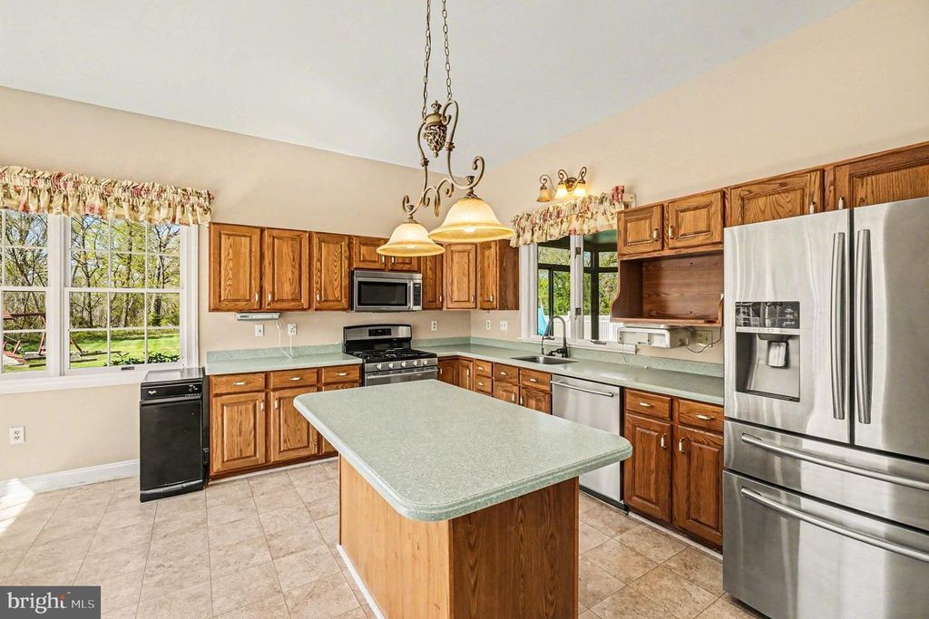 Image 35 of property listing at 721 KNIGHT ISLAND RD, Earleville, MD 21919