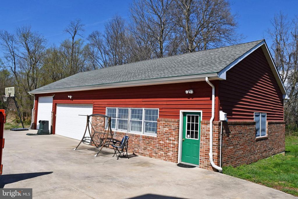 Image 61 of property listing at 721 KNIGHT ISLAND RD, Earleville, MD 21919