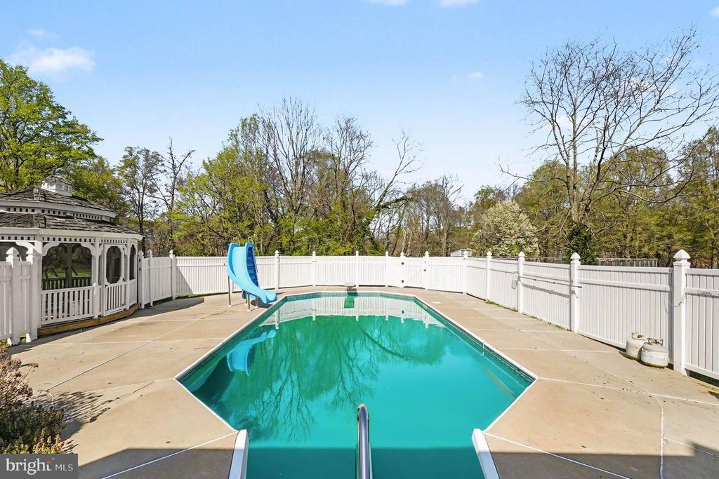 Image 65 of property listing at 721 KNIGHT ISLAND RD, Earleville, MD 21919