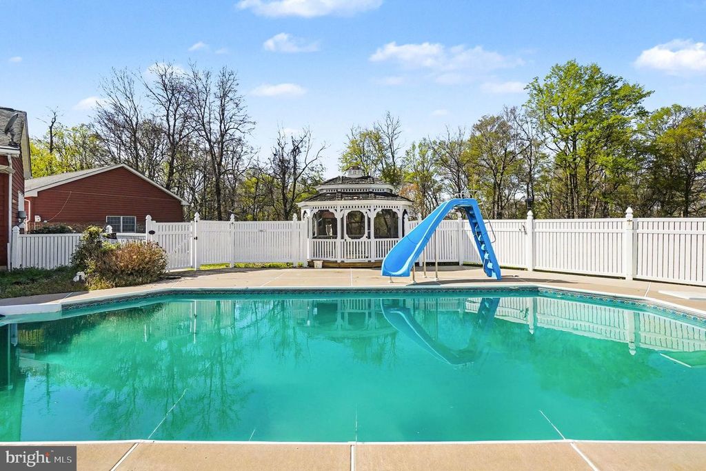 Image 66 of property listing at 721 KNIGHT ISLAND RD, Earleville, MD 21919