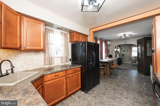 1062 W MEADOWBROOK RD, Pottstown, PA 19465