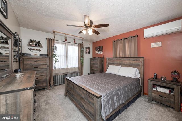 1062 W MEADOWBROOK RD, Pottstown, PA 19465