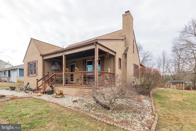 1062 W MEADOWBROOK RD, Pottstown, PA 19465