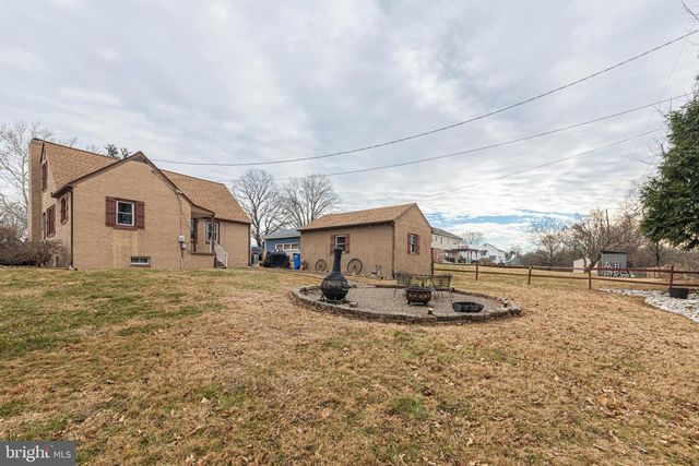 1062 W MEADOWBROOK RD, Pottstown, PA 19465