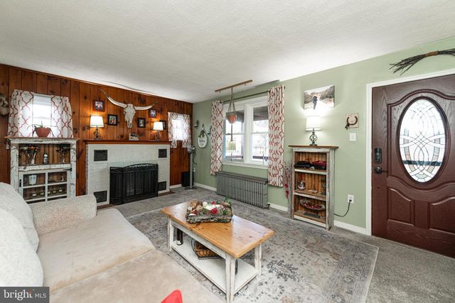 1062 W MEADOWBROOK RD, Pottstown, PA 19465