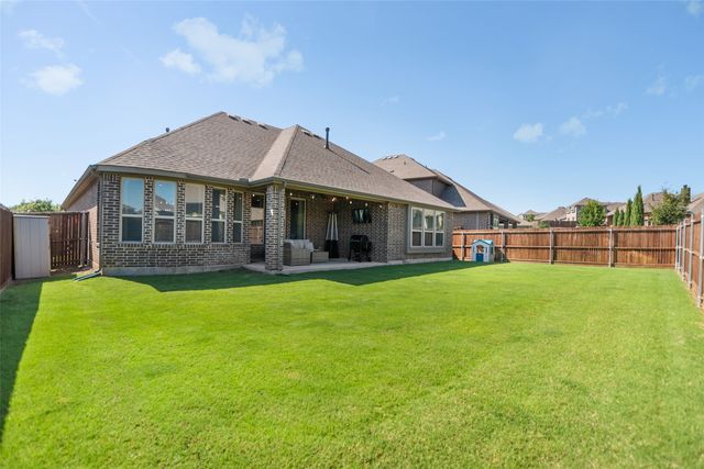 1215 Alderwood Drive, Justin, TX 76247
