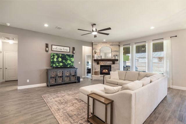 1215 Alderwood Drive, Justin, TX 76247