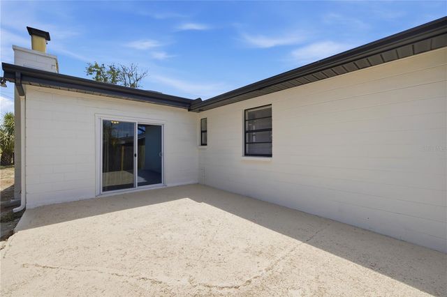 4606 E LINEBAUGH AVENUE, Tampa, FL 33617