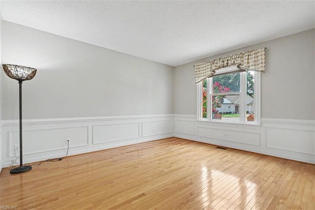 111 Leyland CT, Yorktown, VA 23693