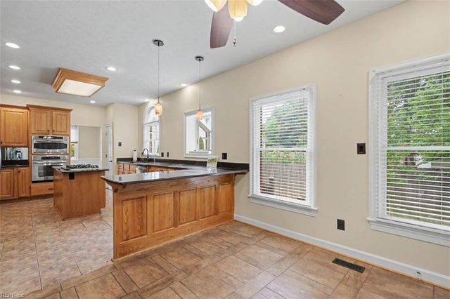 111 Leyland CT, Yorktown, VA 23693