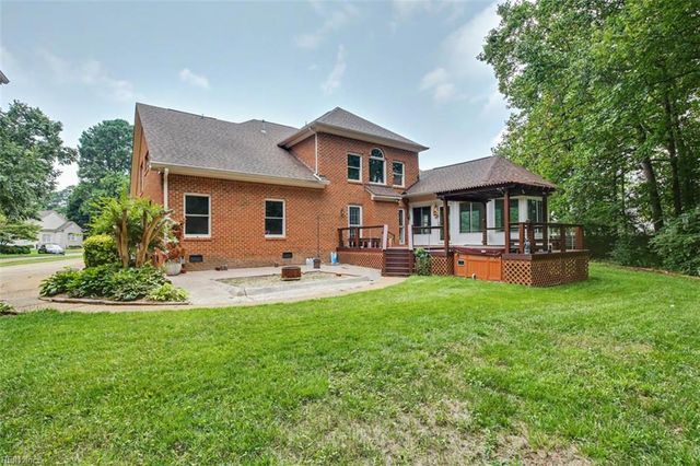 111 Leyland CT, Yorktown, VA 23693