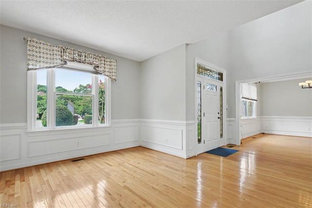111 Leyland CT, Yorktown, VA 23693
