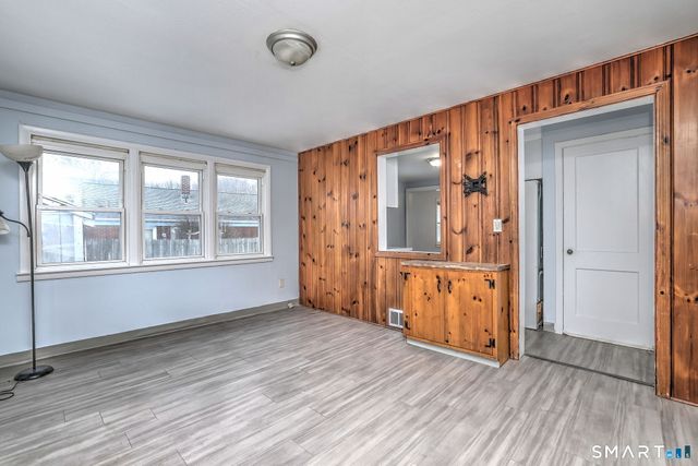 106 Higbie Drive 108, East Hartford, CT 06108