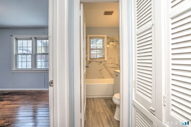 106 Higbie Drive 108, East Hartford, CT 06108