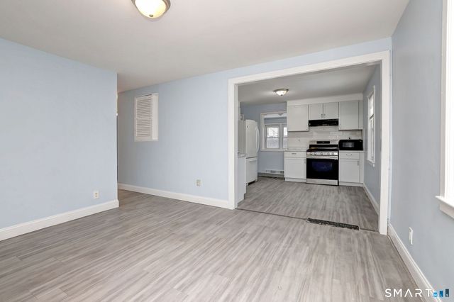 106 Higbie Drive 108, East Hartford, CT 06108