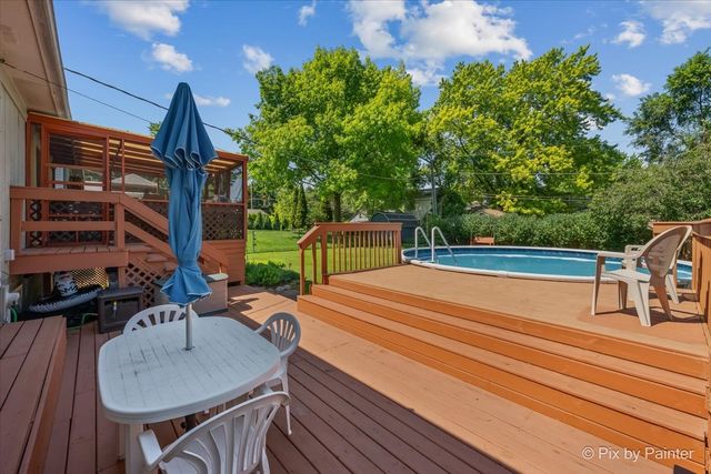 3411 Ridge Road, Island Lake, IL 60042