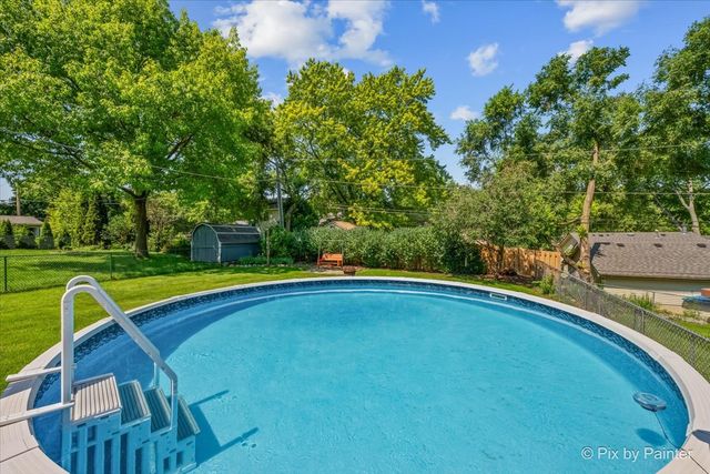 3411 Ridge Road, Island Lake, IL 60042