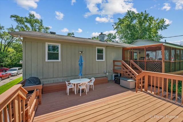 3411 Ridge Road, Island Lake, IL 60042
