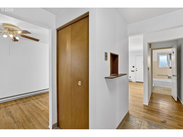 1620 THOMPSON Rd, Woodburn, OR 97071