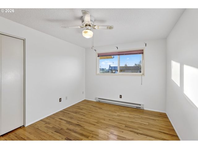 1620 THOMPSON Rd, Woodburn, OR 97071