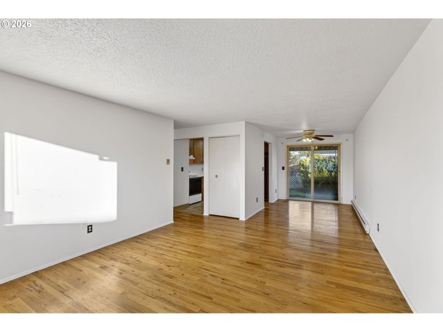 1620 THOMPSON Rd, Woodburn, OR 97071