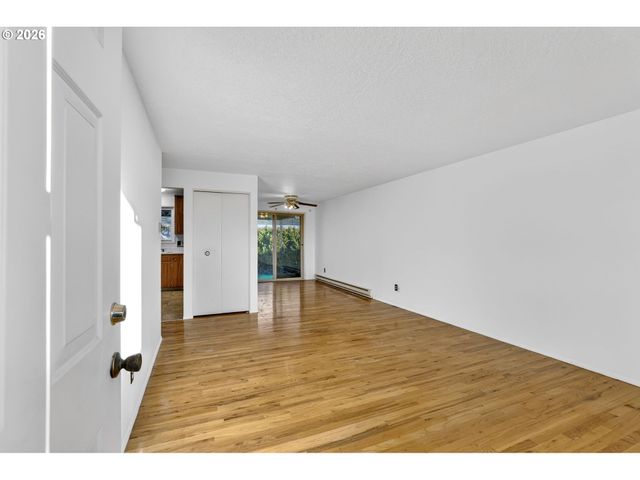 1620 THOMPSON Rd, Woodburn, OR 97071