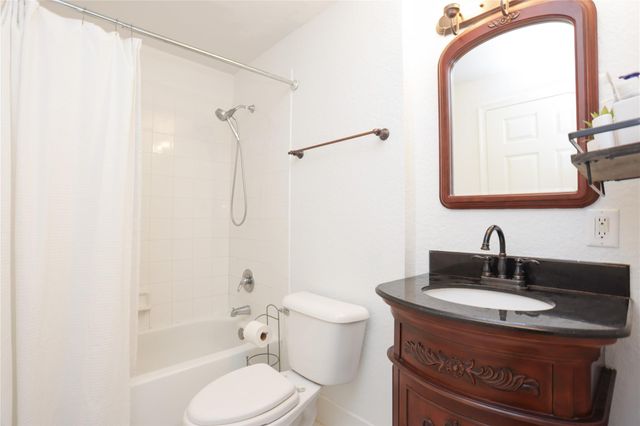 1805 N Flagler Dr 208, West Palm Beach, FL 33407
