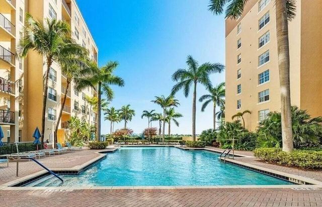 1805 N Flagler Dr 208, West Palm Beach, FL 33407
