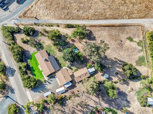 34719 Wilson Drive, Springville, CA 93265