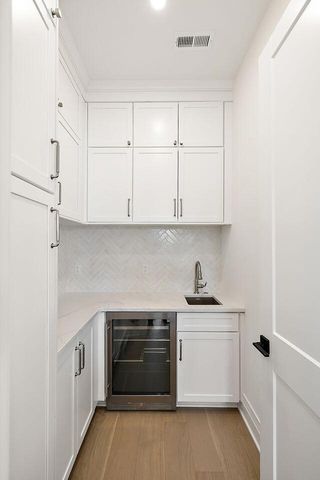 203 Mill Circle, Northville, MI 48167