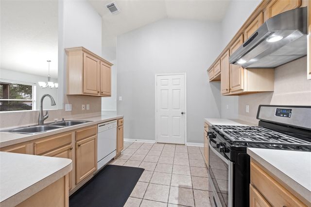 1931 Laura Anne Drive, Houston, TX 77049
