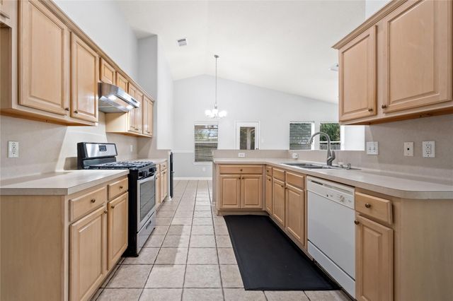 1931 Laura Anne Drive, Houston, TX 77049