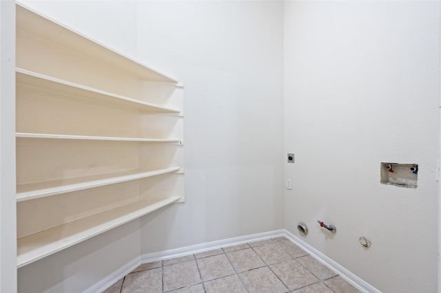 1931 Laura Anne Drive, Houston, TX 77049