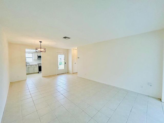 2878 Ashley Drive E G, West Palm Beach, FL 33415