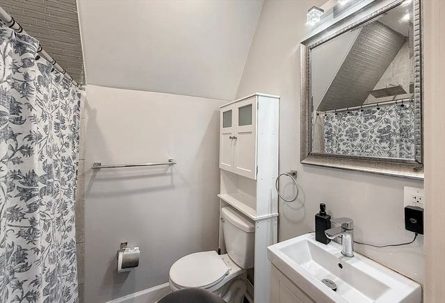 468 Salem 4, Malden, MA 02148