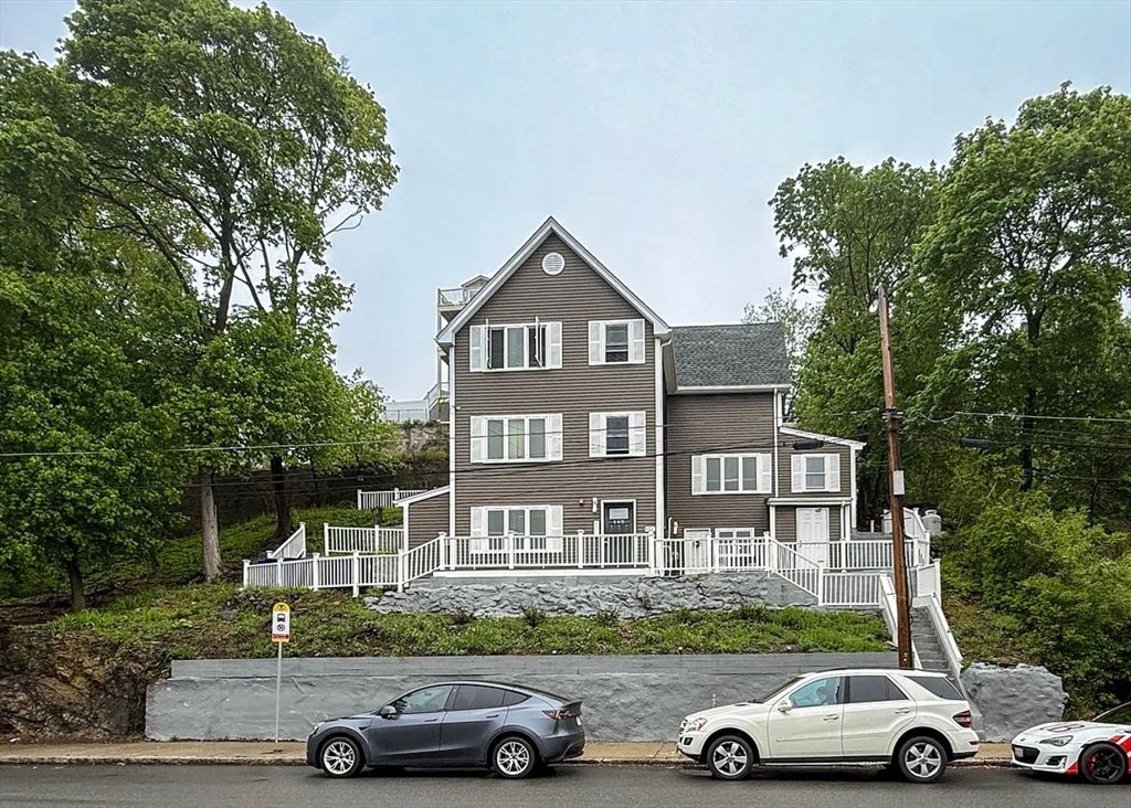 468 Salem 4, Malden, MA 02148