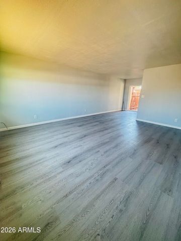 4625 W Thomas Road 83, Phoenix, AZ 85031