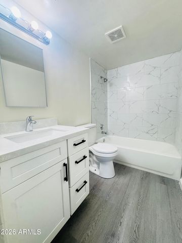 4625 W Thomas Road 83, Phoenix, AZ 85031