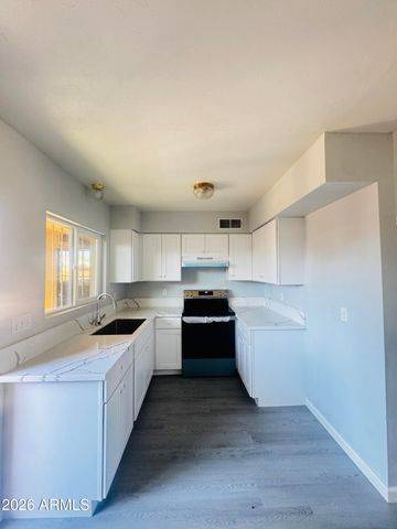 4625 W Thomas Road 83, Phoenix, AZ 85031