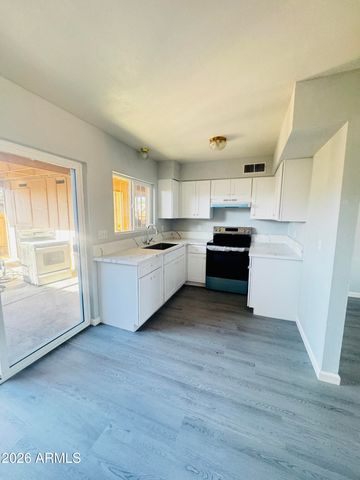 4625 W Thomas Road 83, Phoenix, AZ 85031