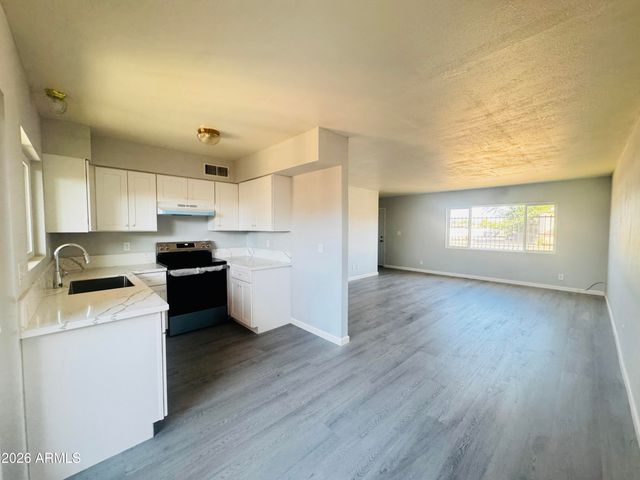 4625 W Thomas Road 83, Phoenix, AZ 85031