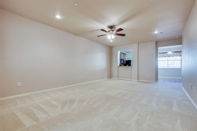 237 Heritage Hill Drive, Lewisville, TX 75067