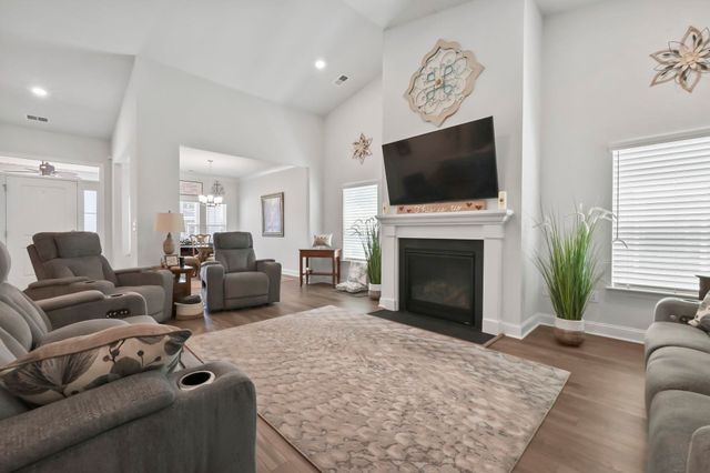 1080 Harbison Circle, Myrtle Beach, SC 29579