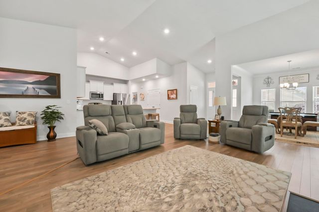 1080 Harbison Circle, Myrtle Beach, SC 29579